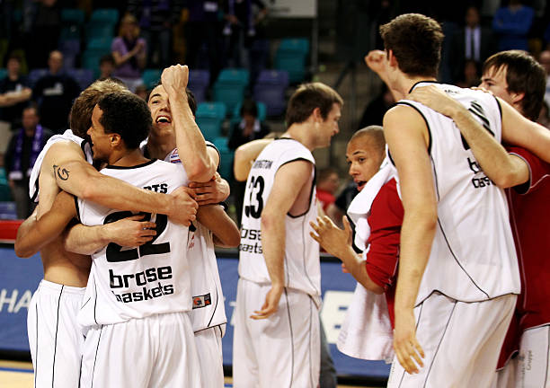 类不懈奋斗 类不懈奋斗